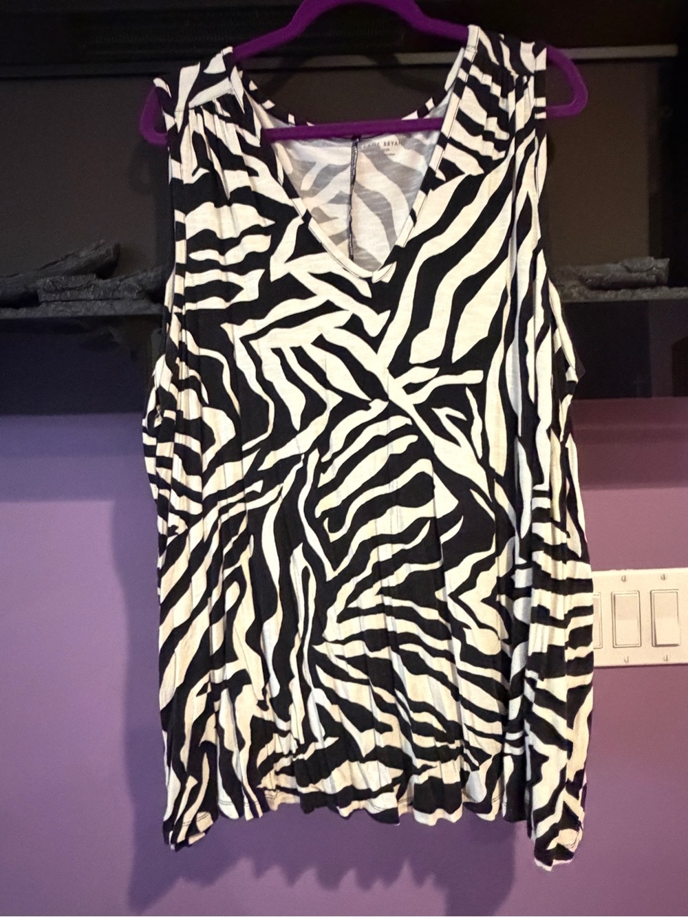Lane Bryant Black & White Zebra Print V-Neck Tank